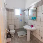 Thekla Karavádosz