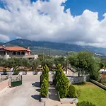 Thekla Apartman *