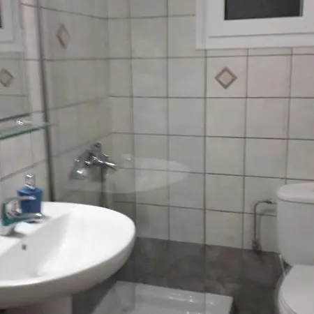 Thekla * Karavádhos