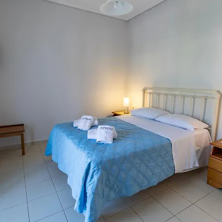 Thekla Appartement Karavádhos