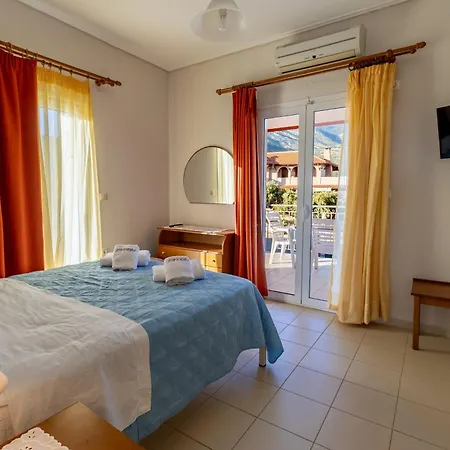 Thekla Apartman Karavádosz