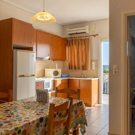 Thekla * Karavádosz