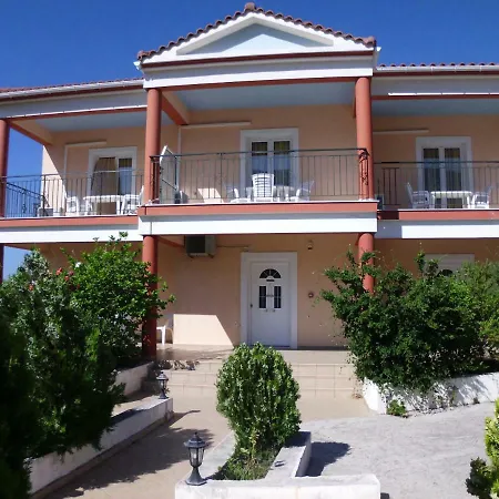 Apartment Thekla Karavados