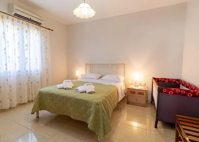 Apartmán Thekla Karavádhos